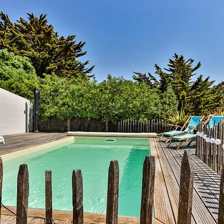 Dom wakacyjny Cote Piscine Calme & Raffinement La Parée Preneau